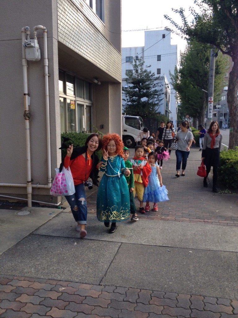 名古屋市中区子ども英語教室EnglishFactory親子で楽しむハロウィン